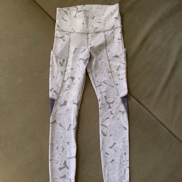 Athleta White/Gray Leggings - Picture 1 of 7